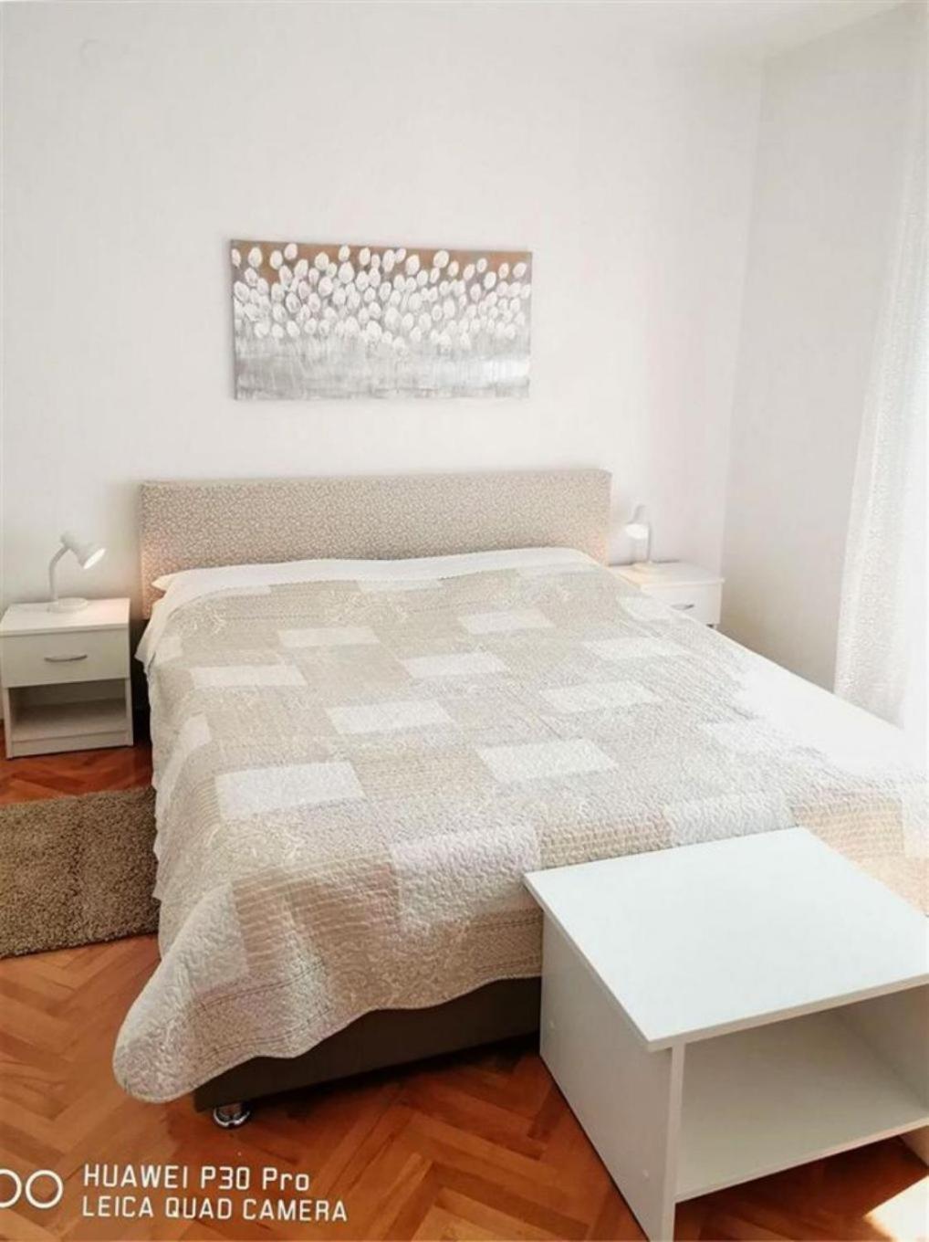 Apartments Mate - Free Parking Pag Town Exterior foto